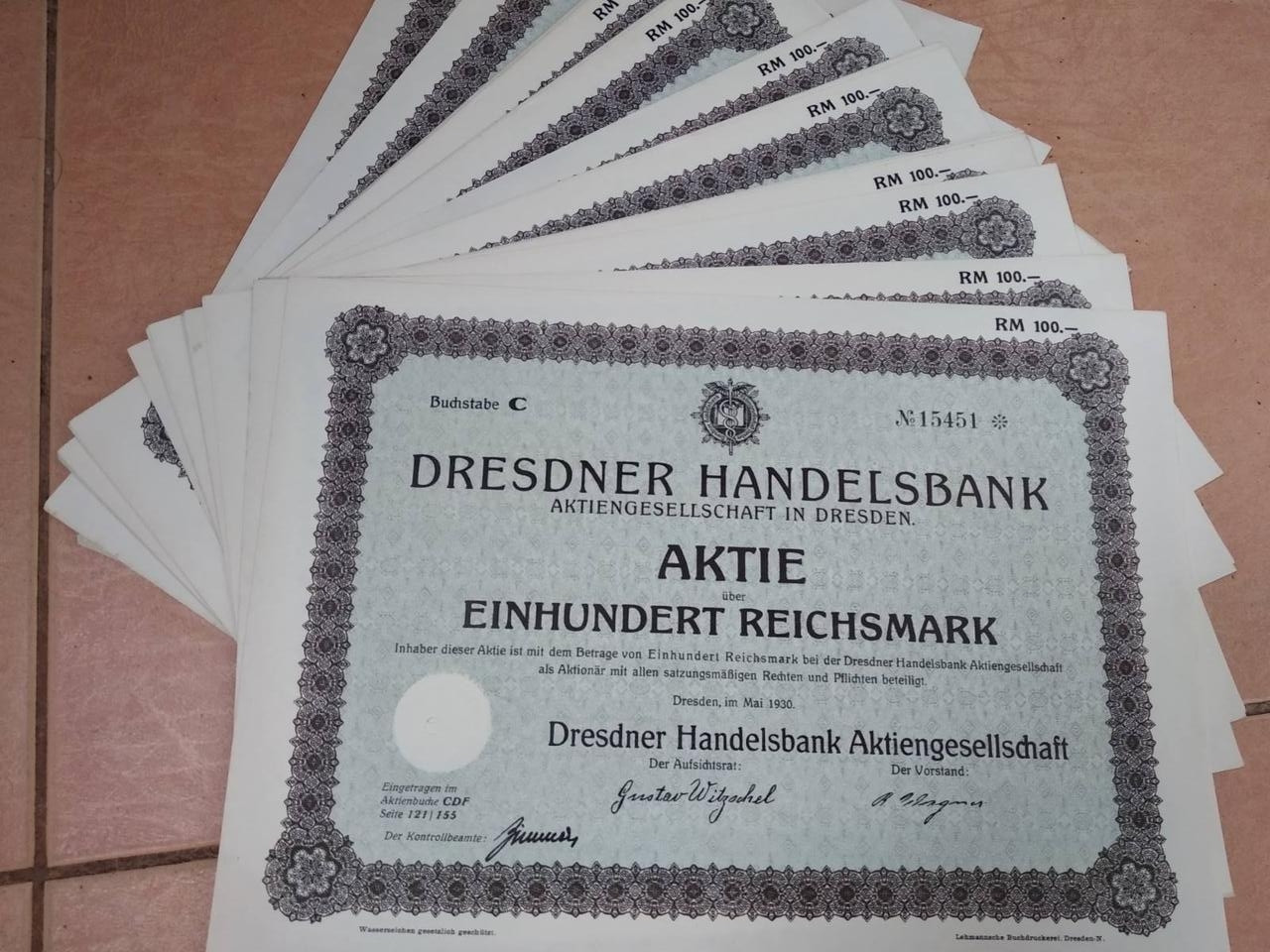 Акція. Німеччина. 1930 рік 100 Марок (5 - 40)