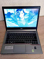 Ноутбук бу Fujitsu Lifebook E744 (Двухъядерный Intel Core i5-4210M 2.6  / RAM 4 ГБ / 120 ГБ SSD 14.1"