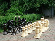 Шахматные фигуры для загородного дома 2