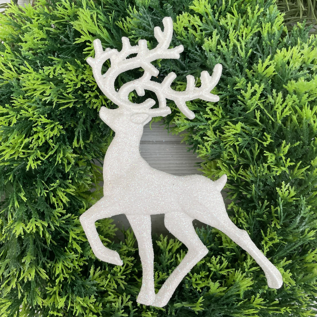 Новорічна прикраса «Олень» білий 15 см, фото 1