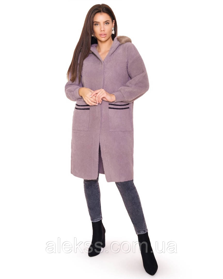 Длинное меховое женское пальто прямого кроя с карманами и капюшоном - фото 4 - id-p1506289427