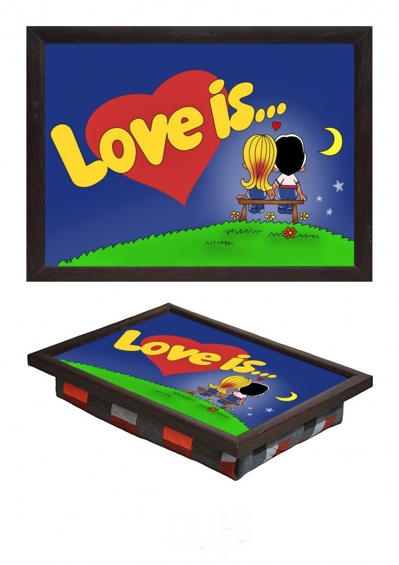 Маленький піднос на подушці Love is