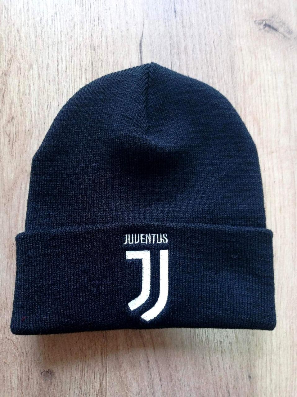 Шапка спортивна для хлопчика чорна клубна Juventus