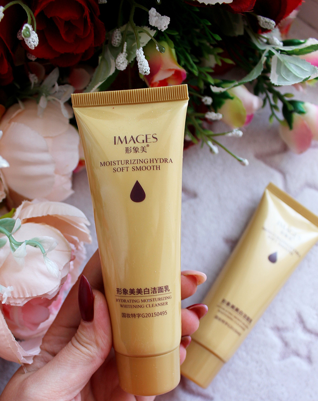 Пінка для вмивання з ніацинамідом Images Whitening Hydrating Moisturizing Cleanser, 80 г