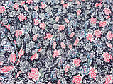 Віскоза стрейч принтована, рожеві квіточки і дрібний горох на темно синьому фоні. (ширина 1,70м) №818, фото 3