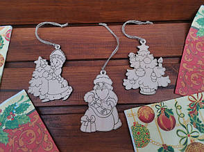 Дерев'яна новорічна казкова іграшка