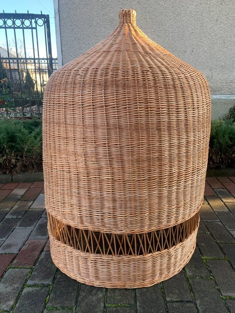 Красива висока люстра підвісна з лози натуральної