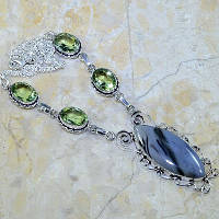 Серебряное ожерелье с агатом и зеленым аметистом