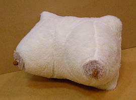 Декоративна подушка - груди