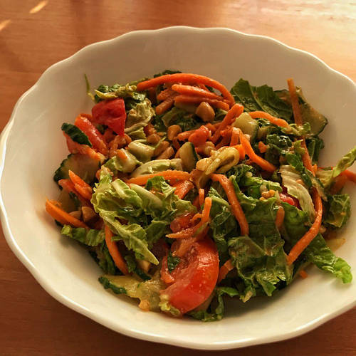 САЛАТ ПО-ТАЙСЬКИ 🥗