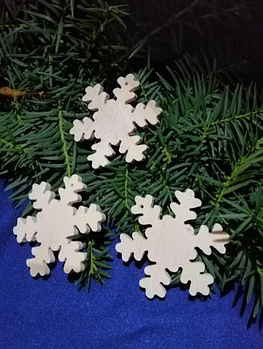 Дерев'яна новорічна іграшка заготовка прикраса з дерева Сніжинка 85*85 мм, товщина 6 мм