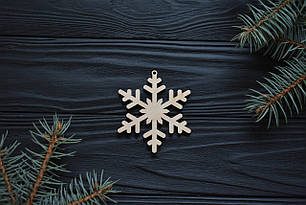 Сніжинки з фанери на ялинку, новорічний декор, ЕКО іграшки на ялинку, новорічні сніжинки з дерева.