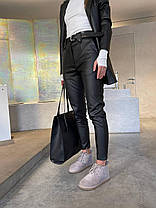 Брюки жіночі стильні теплі з екошкіри на флісі з кишенями Bld260, фото 3