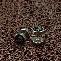 Чоловічі сережки з черепами "Череп з кістками"