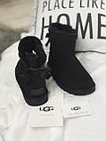 Уги жіночі UGG Mini Bailey Bow Black чорні мінітривалі натуральний замш на хутрі зі стрічками, фото 4