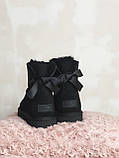 Уги жіночі UGG Mini Bailey Bow Black чорні мінітривалі натуральний замш на хутрі зі стрічками, фото 6