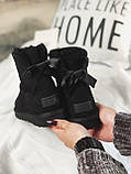 Уги жіночі UGG Mini Bailey Bow Black чорні мінітривалі натуральний замш на хутрі зі стрічками, фото 8