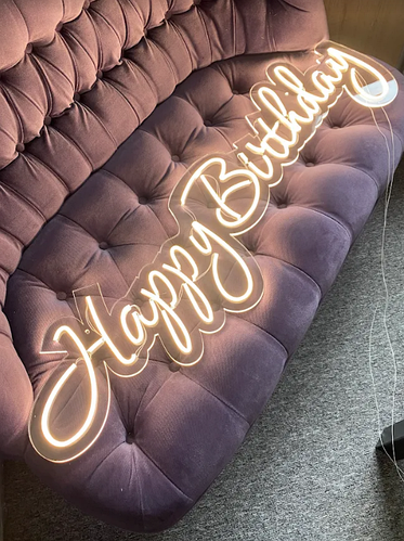 Неоновая надпись Happy Birthday вывеска логотип на акриловой основе ...