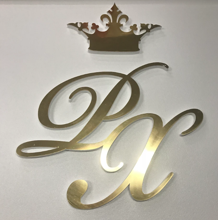 Монограма з ініціалами і короною на весілля Manific Decor