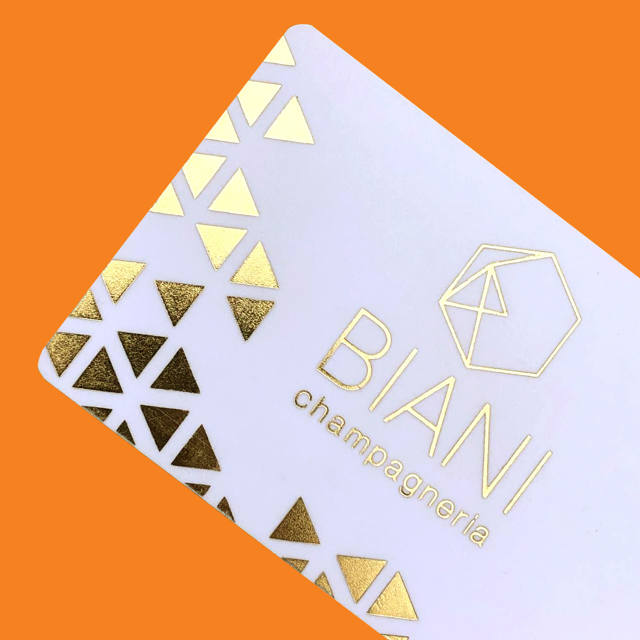 Пластикова карта з тисненням, фото 1