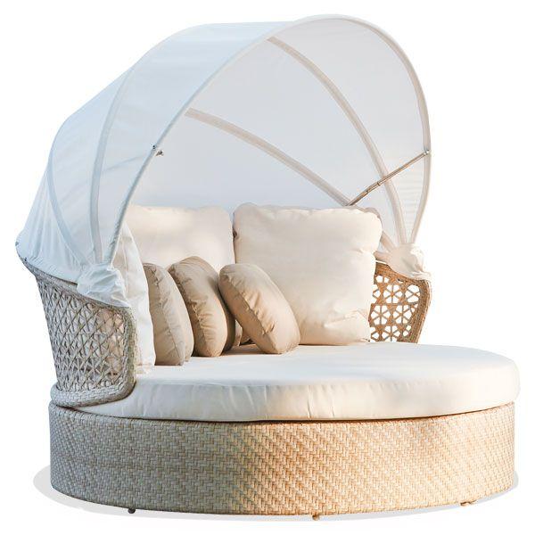 Диван-ліжко з текстильним навісом з плетеного ротанга Journey Skyline Design