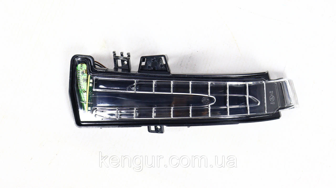 Повторювач повoроту в дзеркало (L) Mercedes W221 2005-2013