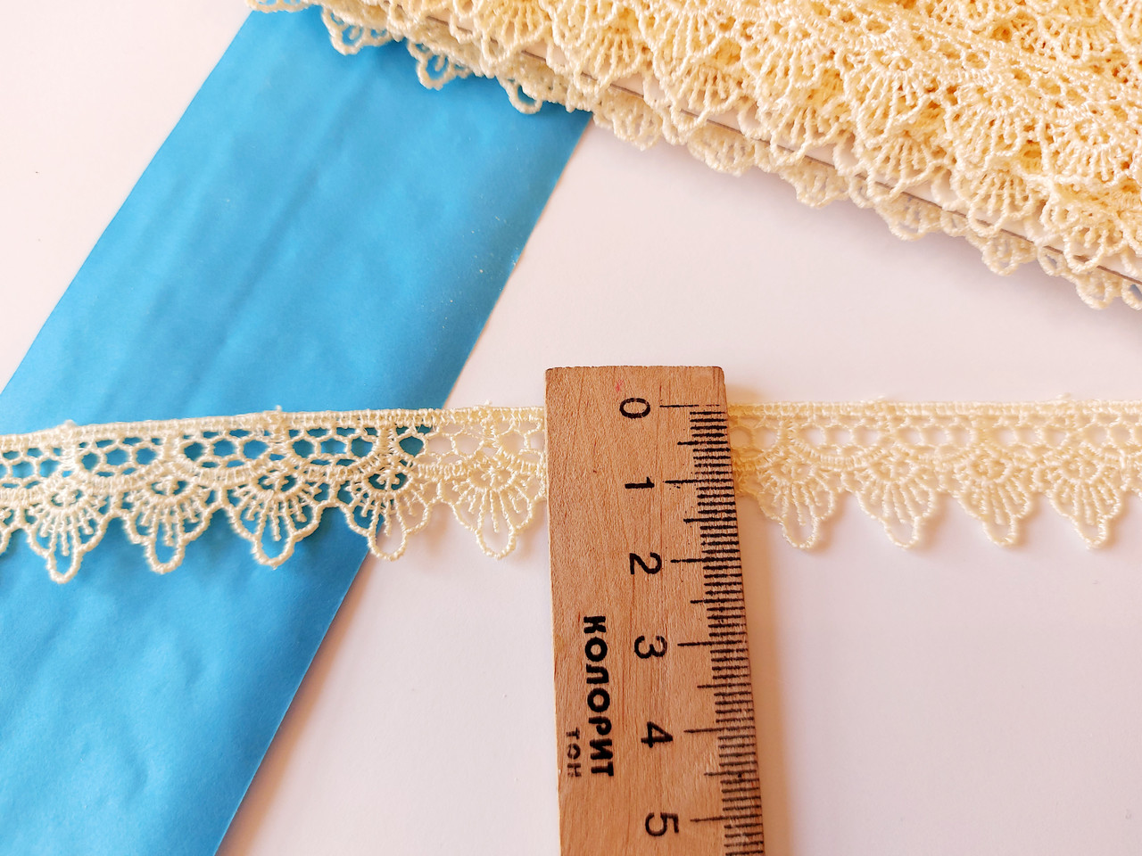 Мереживо кружево макраме на метраж молочен з персиковим відтін 2 см.Пакістан Ціна за 1 метр