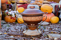 Саджи, ковані підставки з посудом з червоної глини