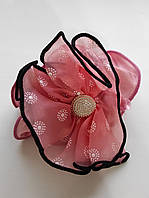 Резинка для волос тканевая с цветком розовая, персиковая объёмная в горошек