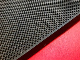 Гума набічна листова ШИПОВКА 450*550*8 мм колір чорний