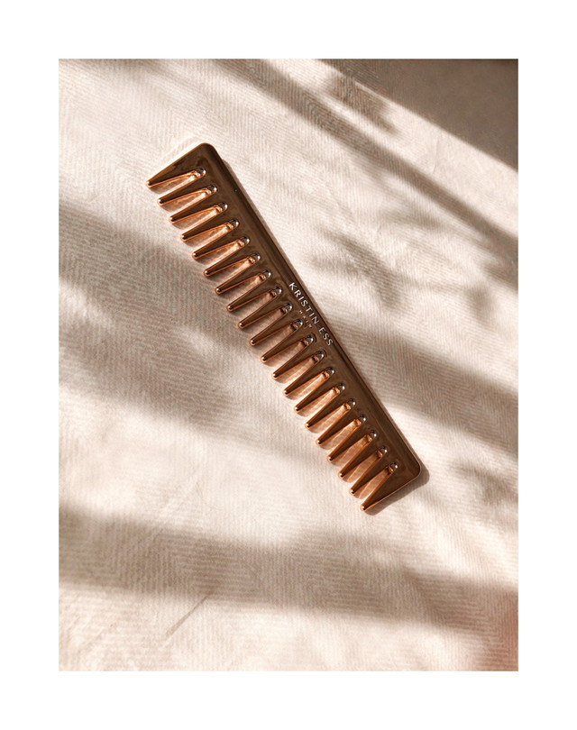 Kristin Ess Wide Tooth Detangling Comb Kristin Ess Wide Tooth Detangling Comb