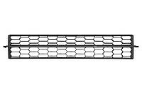 Решетка в бампер Skoda Octavia A7 13-17 средняя (шкода октавия) 5E08536779B9