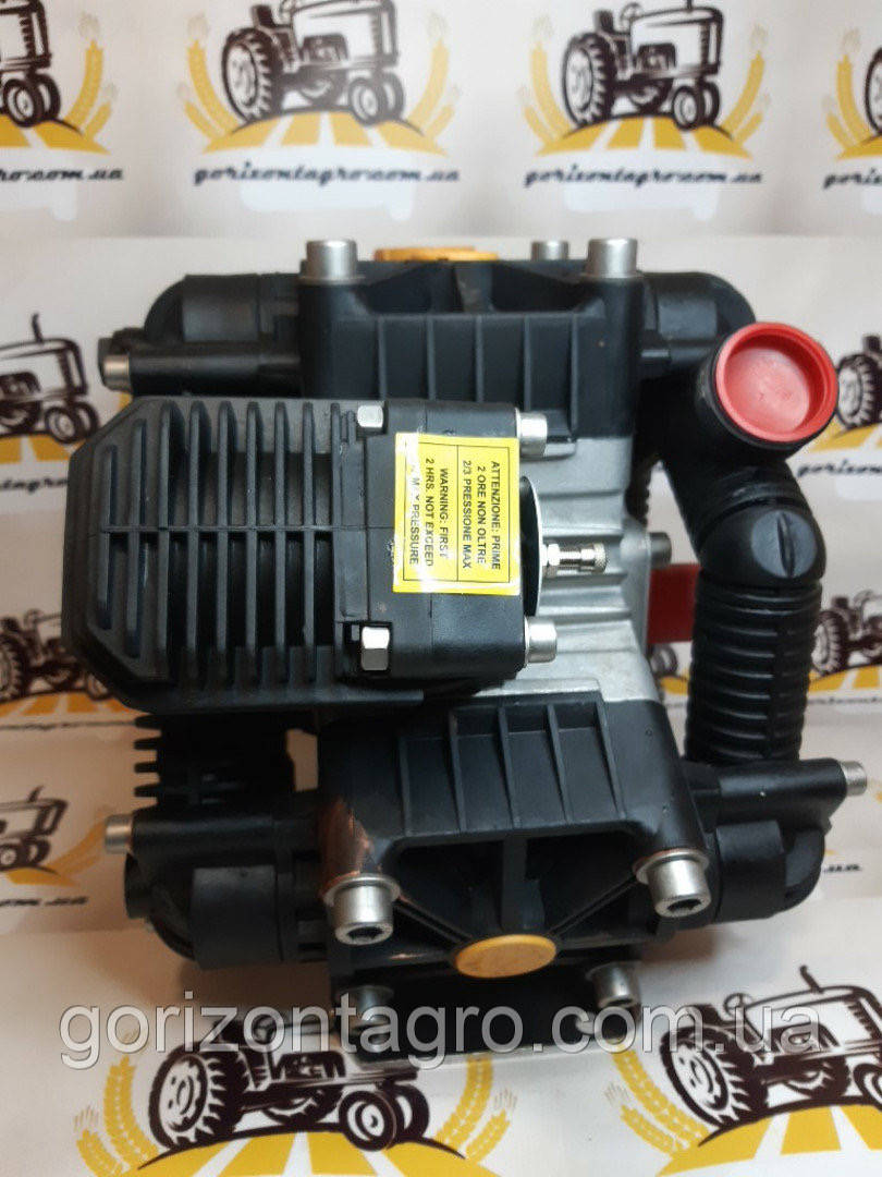 Насос Bertolini poly 2150 151 л/м. Італійський насос для причепного обприскувача із шириною захоплення 18 метрів