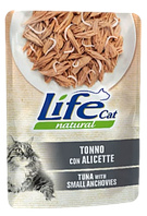 Консерва для кішок класу холістик LifeCat Tuna with small anchovies 70g,ЛайфКет 70 г Тунець з анчоусами