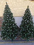 Засніжена штучна Ялинка ногогодняя Снігова Королева 1,3 м, новорічні штучні пвх їли ялинки і сосни з інеєм, фото 5