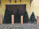 Пишна новорічна штучна Ялинка ногогодняя 1,5 м з інеєм, шишками і перлами, штучні ялини і сосни з напиленням, фото 10