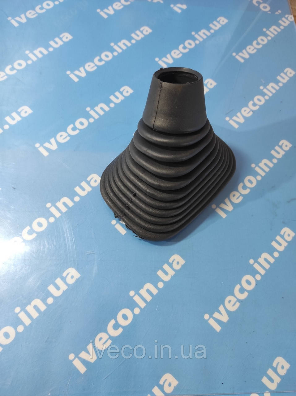 Чохол ручки перемикання передач IVECO TRAKKER Stralis Івеко 98475021 Виробник OE IVECO, фото 1