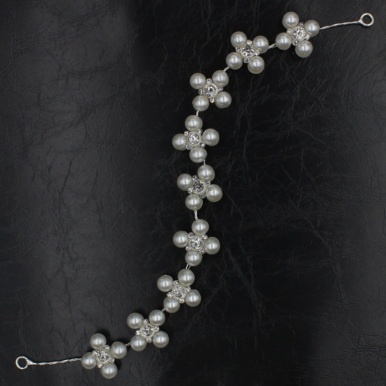 Гілочка в зачіску для волосся металева срібляста з перлами зі стразами 28 см із двома невидимостями