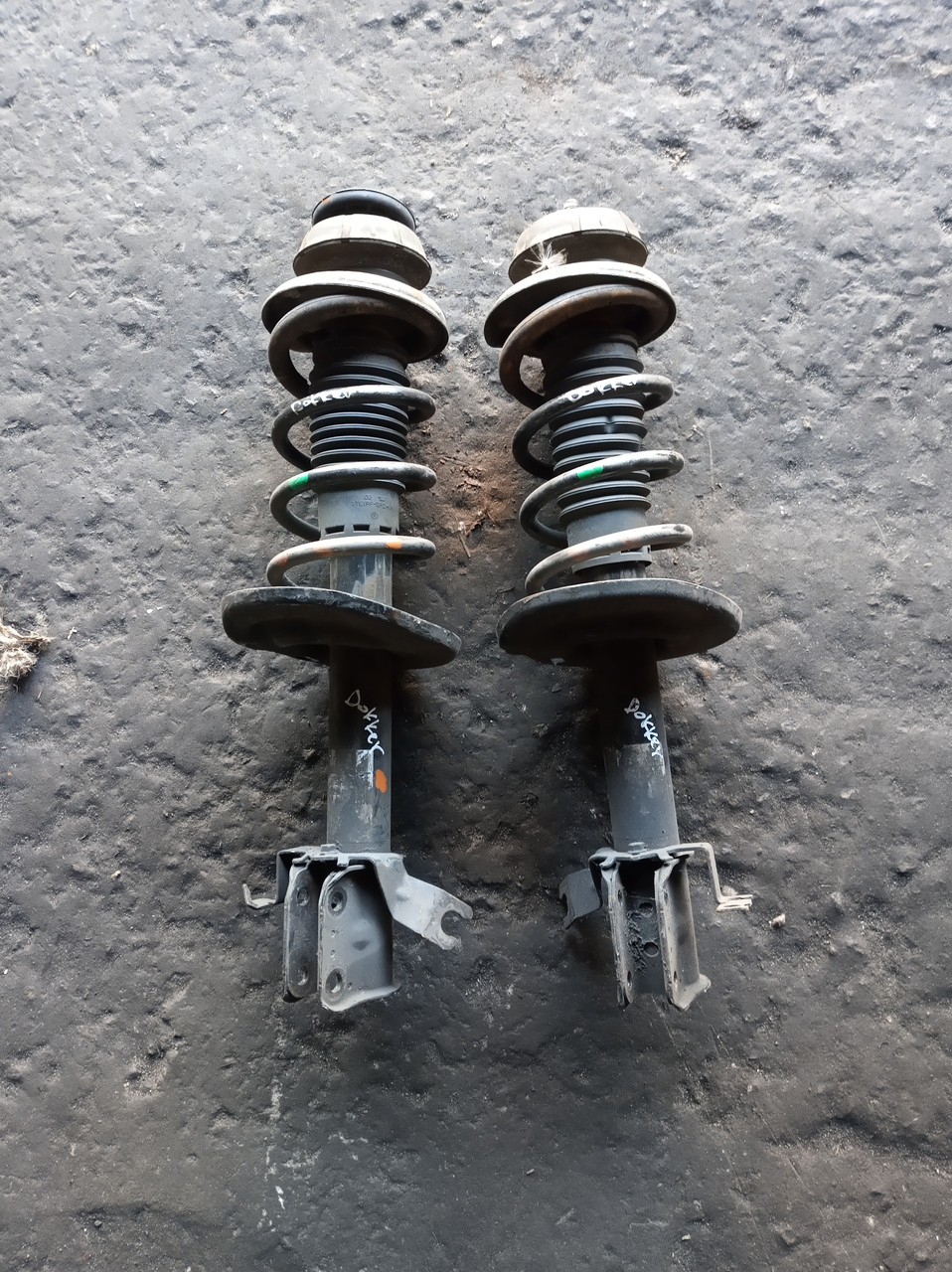 Купить Стойка передняя в сборе на Dacia Dokker 2015 год, цена 2000 ...