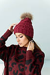 Шапка жіноча тепла в'язана, колір пудровий із натуральним помпоном, фото 8