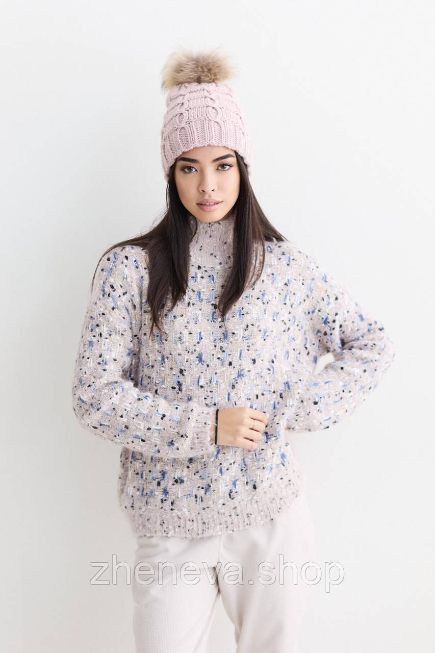 Шапка жіноча тепла в'язана, колір пудровий із натуральним помпоном, фото 1
