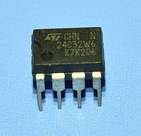 Микросхема 24c32-WBN6 DIP-8 STM