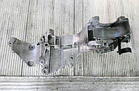 Кронштейн генератора кондиционера б.у двигателя рено мастер опель мовано 2.2, 2.5 дизель Renault 2.2, 2.5 dci