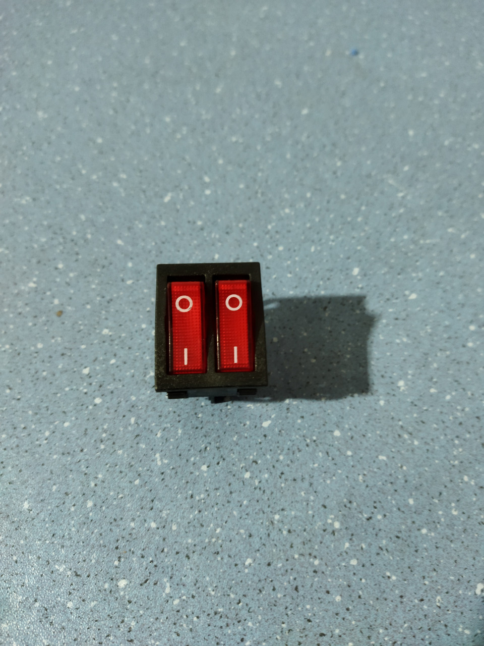 Кнопка для нагрівача на 4 контакт KCD6 15A 250V