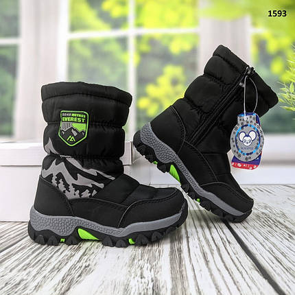 Чобітки дутики дитячі для хлопчика чорні із салатовим на овчині, фото 1