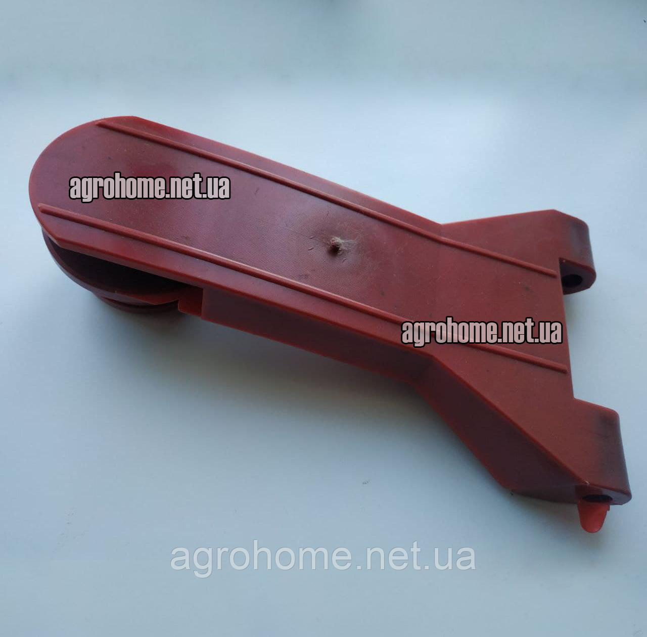 Тримач кришки бочки обприскувача польового (середній), фото 1