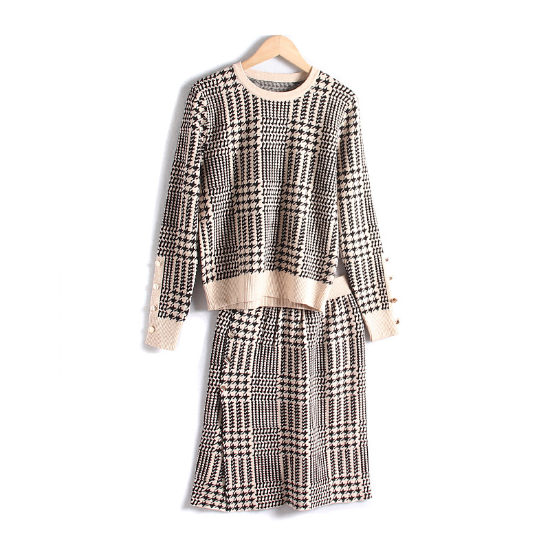 Вязаный Костюм Женский с Юбкой Зимний Шерстяной Модный 44/46 — Купить ...