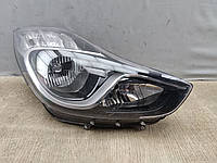 Фара правая передняя Hyundai ix20 (2010-2015) 921021KXXX 92102-1KXXX Деф.