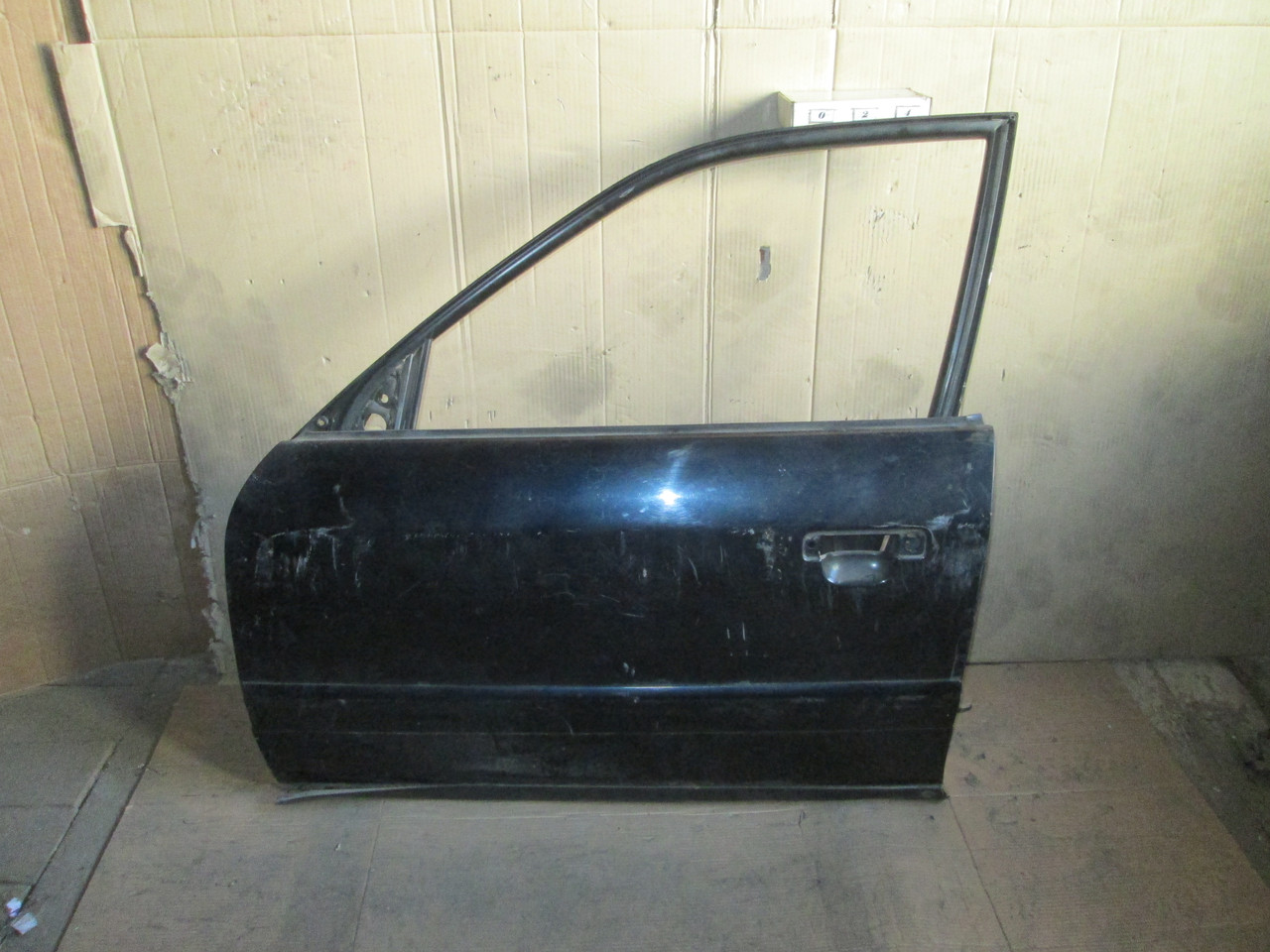 No24 Б/у Двері передня ліва для Audi A6 C4 1994-1997