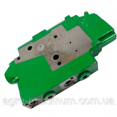 Клапан RE588375 гідророзподільника John Deere